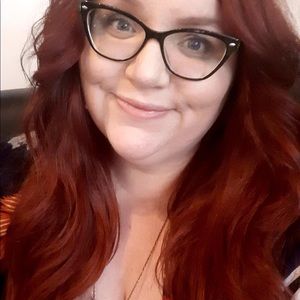 Meet your Posher, Courtney